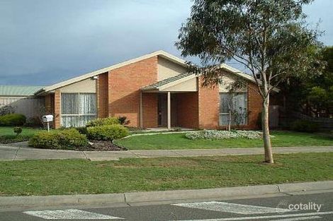 Property photo of 65 Fleetwood Drive Narre Warren VIC 3805