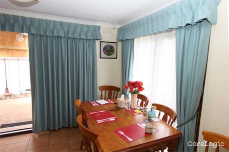 Property photo of 15 Mount Eagle Way Wyndham Vale VIC 3024