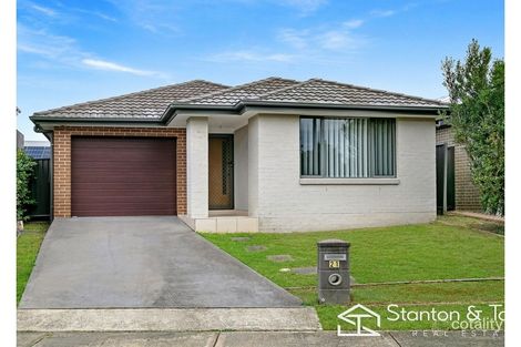 21 Holly Cres, Jordan Springs, NSW 2747