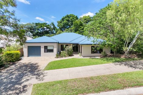 11 Gavin Hamilton Cl, Redlynch, QLD 4870