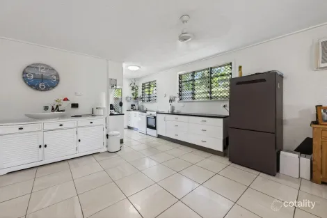 Property photo of 5 Toomulla Beach Road Toomulla QLD 4816