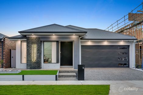 5 Flockhart St, Mickleham, VIC 3064