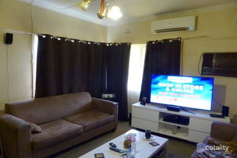 Property photo of 22 Close Street Parkes NSW 2870