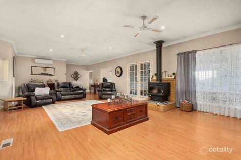 Property photo of 8 Couzens Lane Romsey VIC 3434