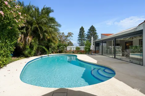 Property photo of 30 Coorong Place Kallaroo WA 6025