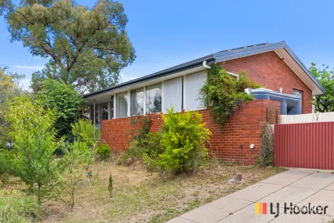 11 Rossarden St, Fisher, ACT 2611