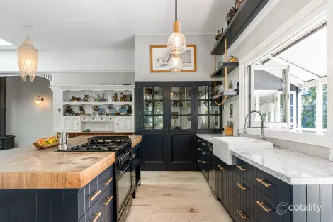 10 Canowindra Ct, South Golden Beach, NSW 2483