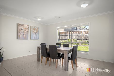 Property photo of 27 Oakhill Crescent Colebee NSW 2761