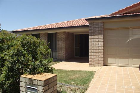 Property photo of 17 Eimeo Place Sandstone Point QLD 4511
