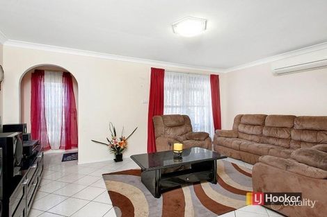 Property photo of 4 Bluett Crescent Doonside NSW 2767