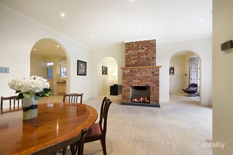 Property photo of 2/27 Young Street Glen Iris VIC 3146