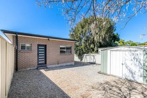 24 Calandra Ave, Quakers Hill, NSW 2763