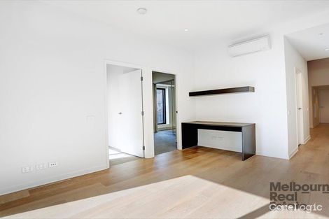 Property photo of 1814/199 William Street Melbourne VIC 3000