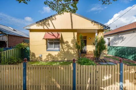 Property photo of 8 Waratah Street Mayfield NSW 2304