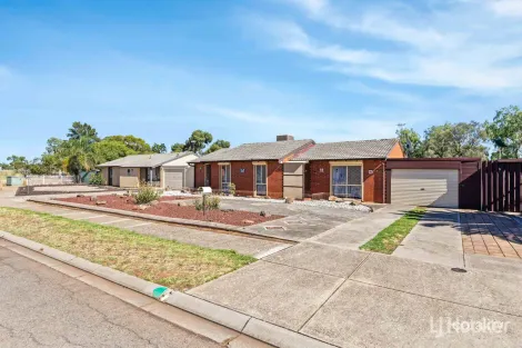 Property photo of 11 Adaluna Crescent Smithfield SA 5114