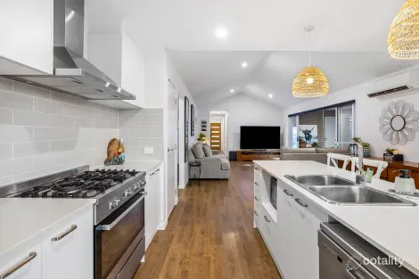 Property photo of 6 Saintly Crescent Beaudesert QLD 4285