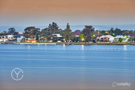 11 Salter Point Pde, Salter Point, WA 6152