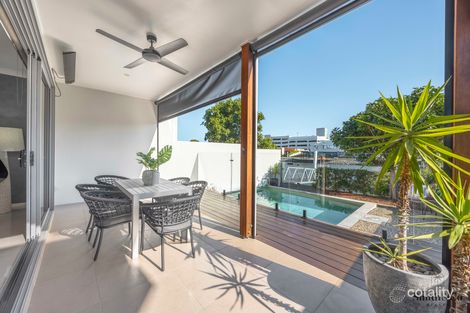 Property photo of 1/10 Vaggelas Crescent Biggera Waters QLD 4216