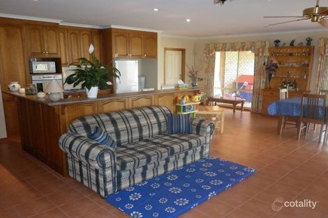 Property photo of 10 Dover Court Mount Gambier SA 5290