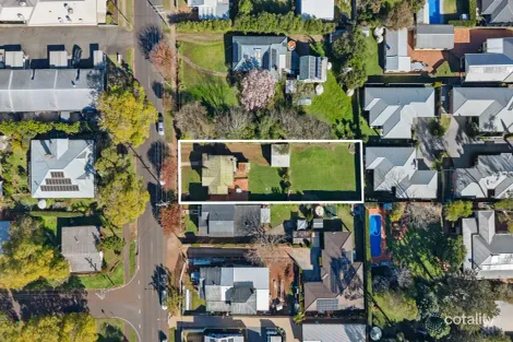 Property photo of 63 Mary Street Mount Lofty QLD 4350