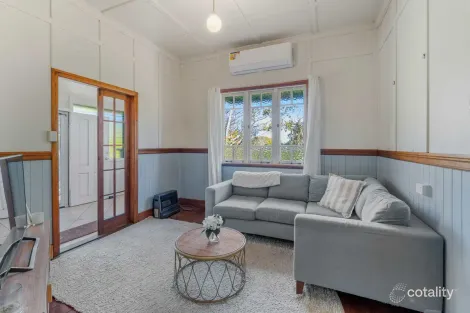 Property photo of 63 Mary Street Mount Lofty QLD 4350