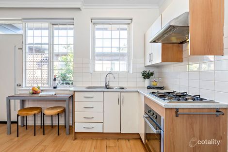 13/27 Robe St, St Kilda, VIC 3182