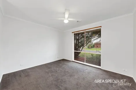 Property photo of 17 Harcourt Square Wyndham Vale VIC 3024