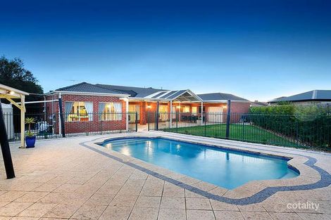 11 Trindall Pl, Taylors Lakes, VIC 3038