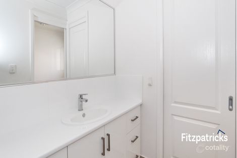 Property photo of 25 Darcy Drive Boorooma NSW 2650