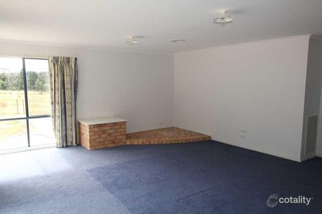 Property photo of 21 Charles Scorer Court Magpie VIC 3352