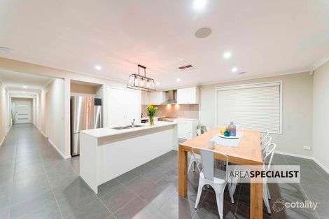 Property photo of 35 Mariposa Grove Cranbourne VIC 3977