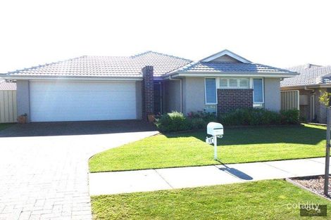 11 Lakeaire Cct, Cameron Park, NSW 2285