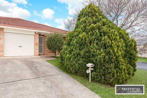 Property photo of 1/6 Larapinta Crescent St Helens Park NSW 2560
