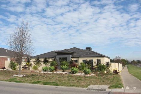 Property photo of 1 John Fisher Drive Berwick VIC 3806