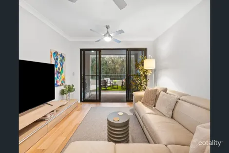Property photo of 1 Great Hall Drive Miami QLD 4220