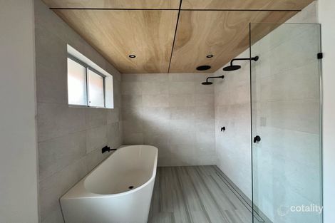 4 Mcwhae Gdns, Bayswater, WA 6053