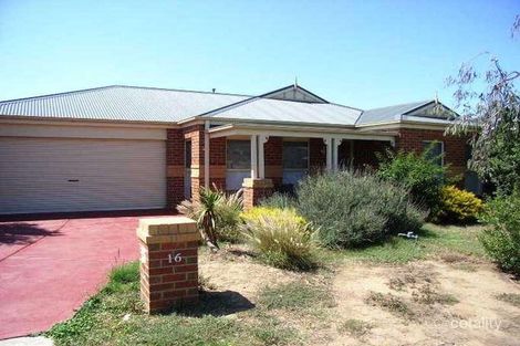 Property photo of 16 Millstream Avenue Point Cook VIC 3030
