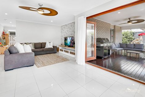 Property photo of 19 Belconnen Drive Pimpama QLD 4209