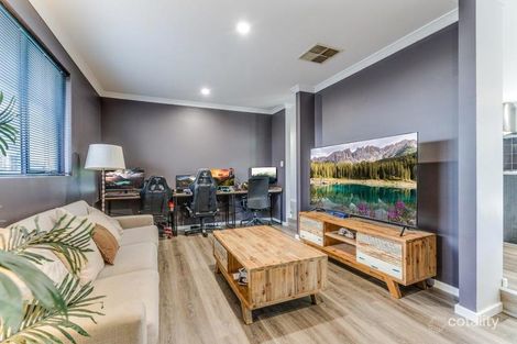 Property photo of 12 Featherleaf Elbow Banksia Grove WA 6031