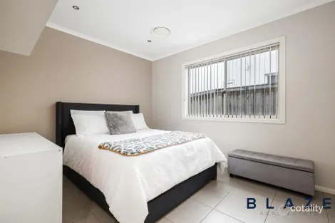 Property photo of 40 Riddell Street West Hoxton NSW 2171