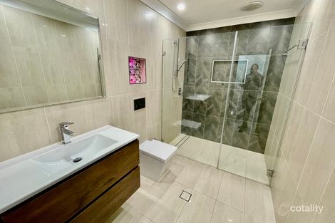 Property photo of 3/27 Ballandella Road Toongabbie NSW 2146