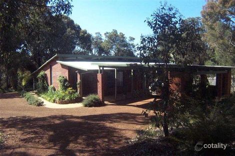 22 Carlisle Rd, Kalamunda, WA 6076