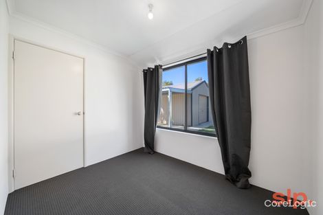 Property photo of 6 Mulga Court Banksia Grove WA 6031