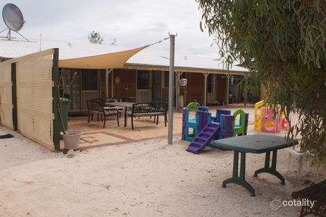 Property photo of 8 Hartog Crescent Denham WA 6537
