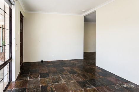 Property photo of 28 Hemingway Drive Camillo WA 6111