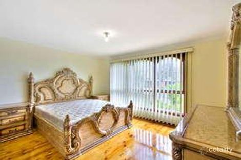 Property photo of 87 James Cook Drive Endeavour Hills VIC 3802