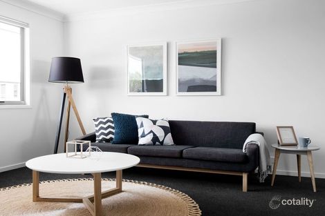 Property photo of 2 Falcon Circuit Springfield Lakes QLD 4300