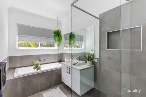 Property photo of 16 Argyll Drive Junortoun VIC 3551