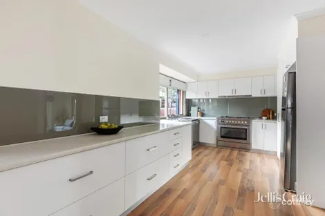 Property photo of 27 Kalbar Road Eltham VIC 3095