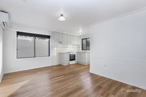 Property photo of 2/48 Sternberg Street Kennington VIC 3550